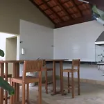 Apartamento Aconchegante em Ubatuba Apê das Flores